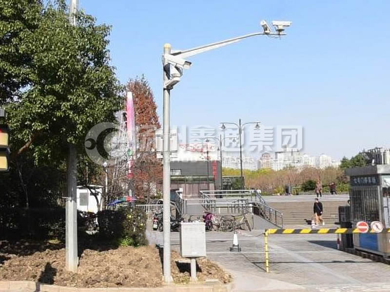 DJG-024，電子警察桿，治安監(jiān)控桿