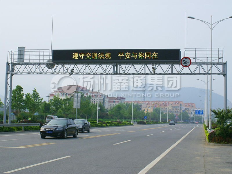 LMJ-013，桁架式情報(bào)板門(mén)架，龍門(mén)架