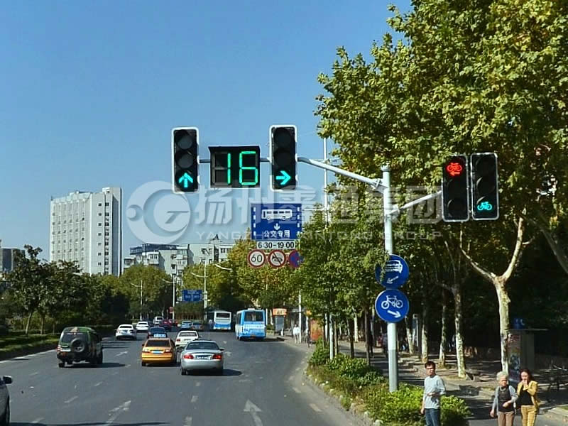 XHDG-039，燕翅信號(hào)燈桿，南京信號(hào)燈桿